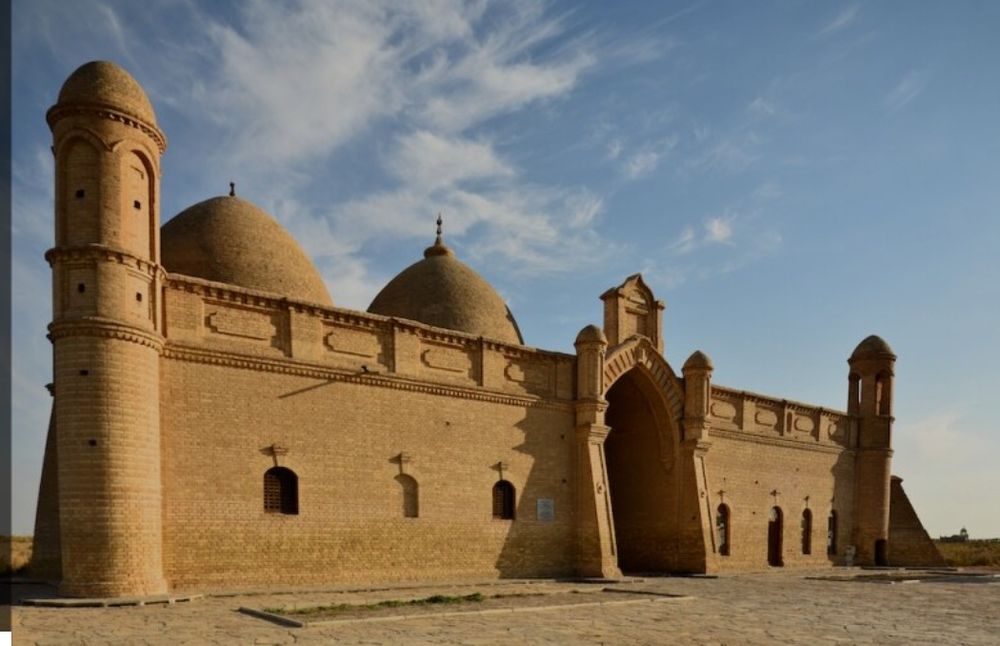 Туркестан Такси по святым и историческим местам