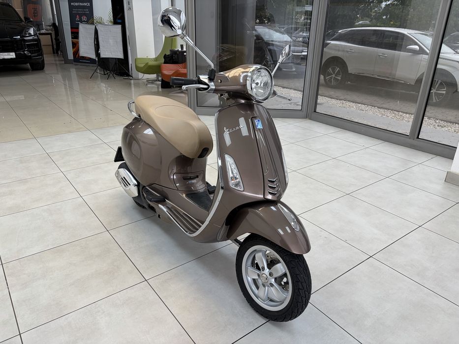 Scuter Vespa 2015- 125Cm -2970Km | Finantare | Rate Fixe Pret.3450€