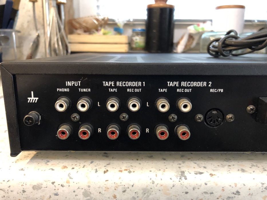 Wega 301v стерео усилвател