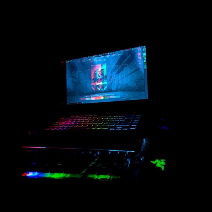 Игровой ноутбук Asus rog strix