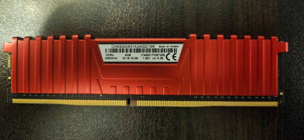 Memorie Corsair Vengeance LPX 8GB DDR4 2400MHz CL16
