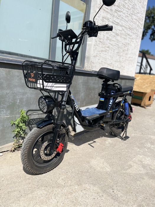 Elektro velik yoki skuter