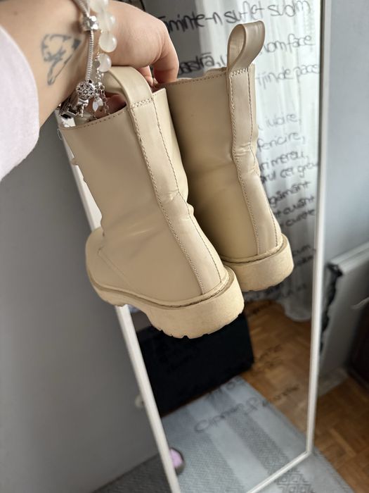 Bocanci H&M Crem nr.37