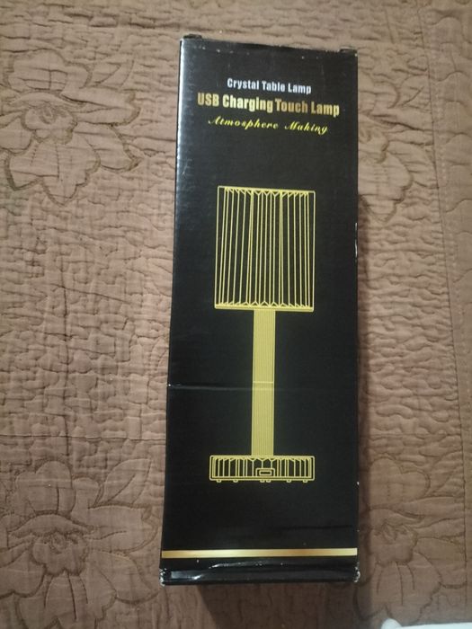 Lampă de masă din cristal cu încărcare usb si funcție touch