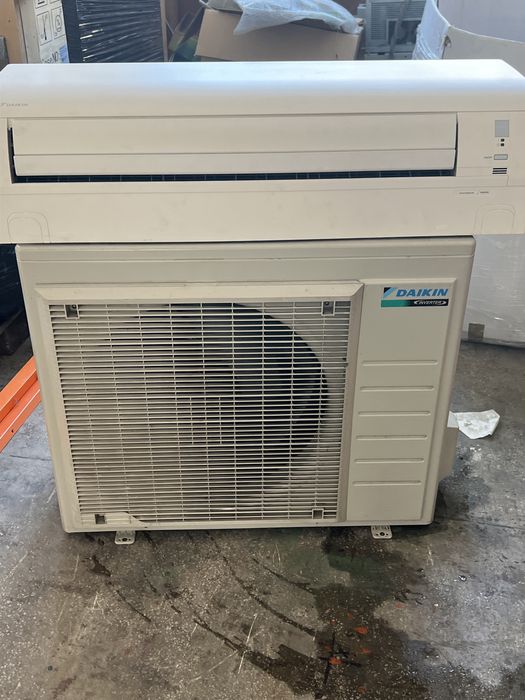 Vând AC Daikin 2400 Btu inverter