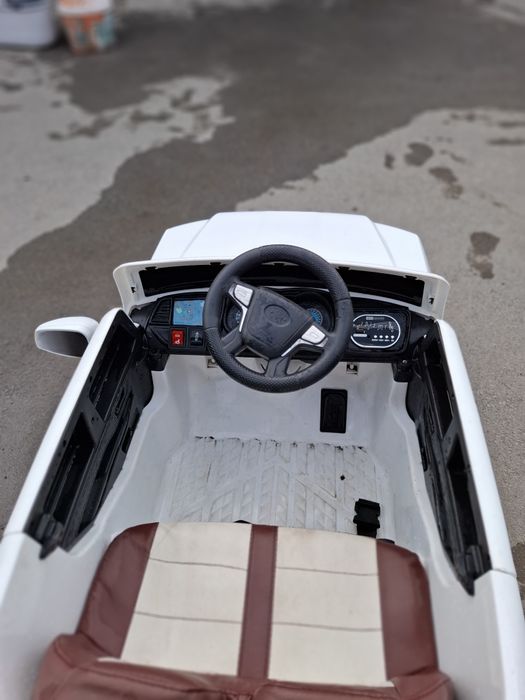 Детски автомабил