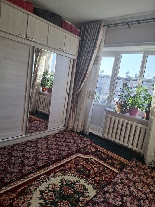 Uy sotiladi.  Sergeli tum. Oltin vodiy mahalla