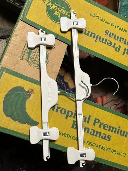 Киім ілетін вешалка