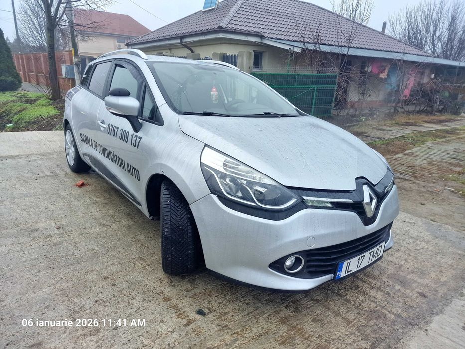 Vand Renault Clio 4 agreat scoala de soferi