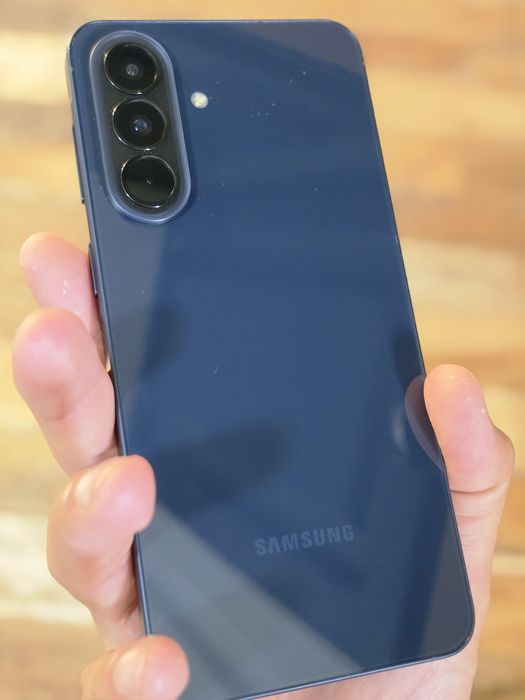 Samsung A57, 5G 256GB, impecabil