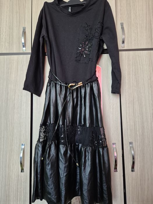 Rochie deosebita pt ocazie