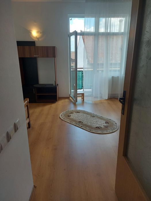 Vând apartament cu o cameră semicentral