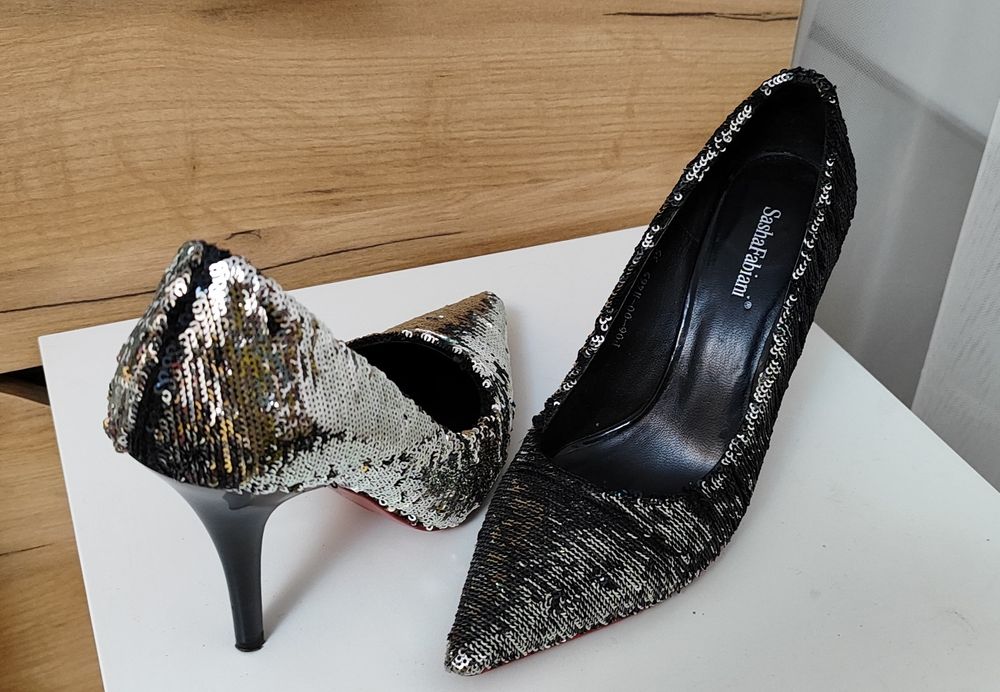 Вечерние туфли в отличном состоянии 35-36р