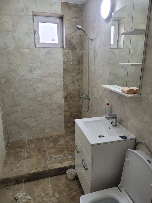Vând apartament 2 camere etaj 1