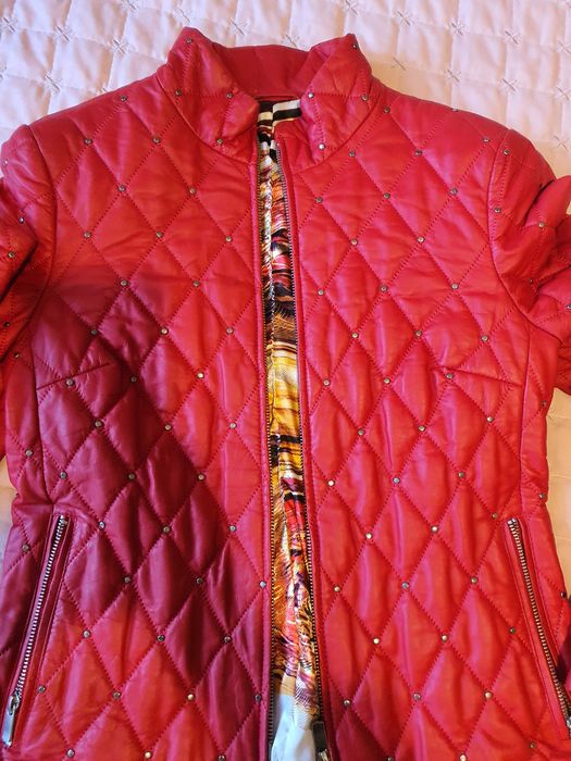 Яке от естествена кожа с богат пух