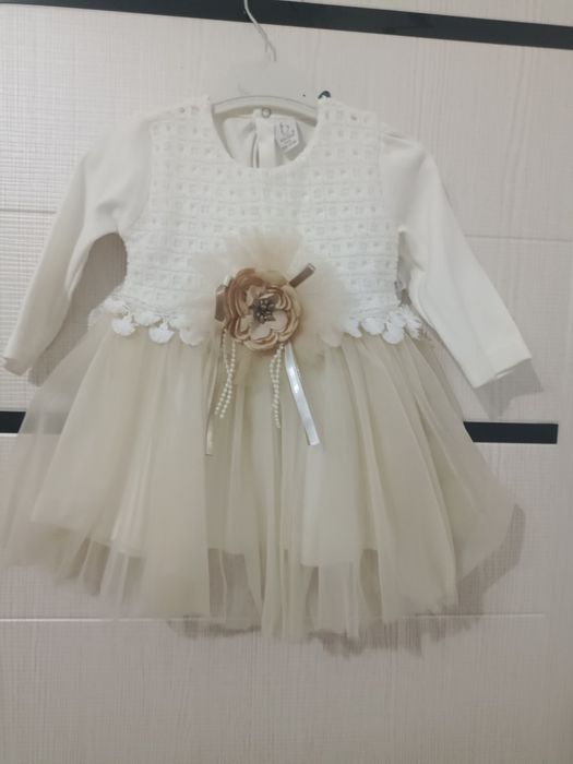 Продам детские платья