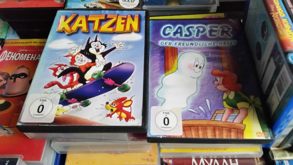 Видеокасети  и DVD анимации и други VHS