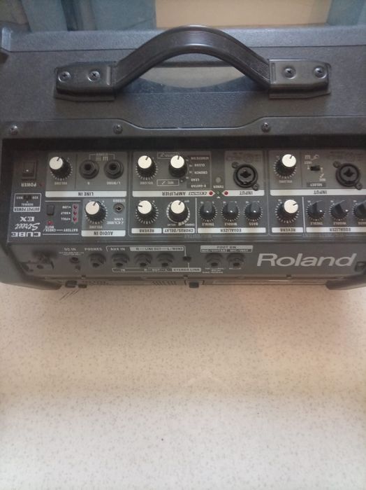 Гитарный комбоусилитель Roland Cube Street EX.