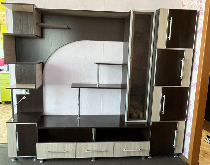 Продам стенку/ горку