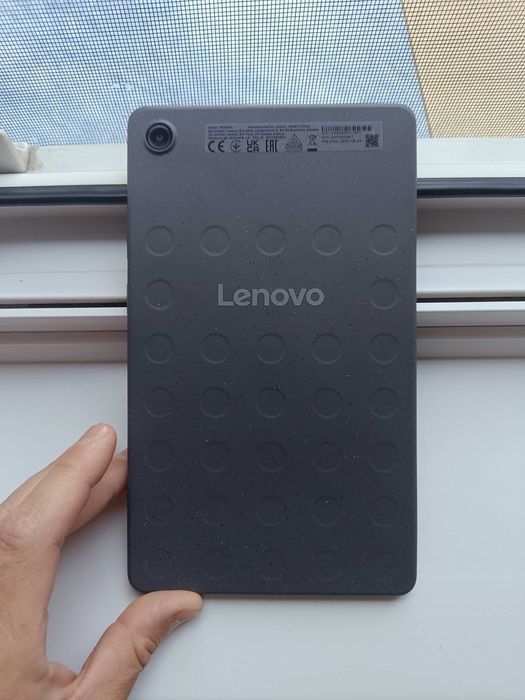 Vând Tableta Lenovo Tab One 64GB 4ram tableta funcționează impecabil