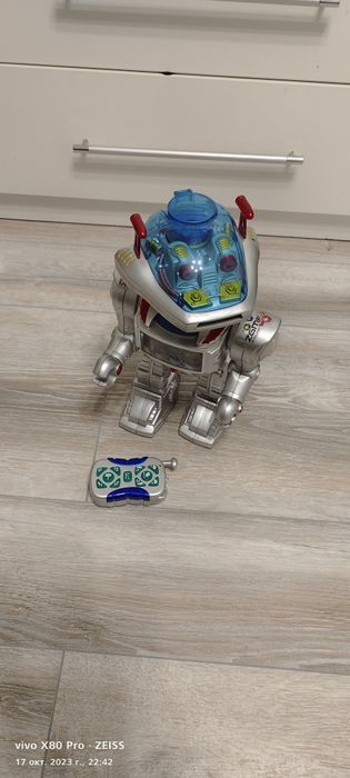 Радиоуправляемый звездный робот