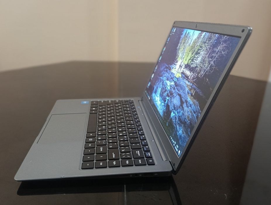 Продам ноутбук Azerty