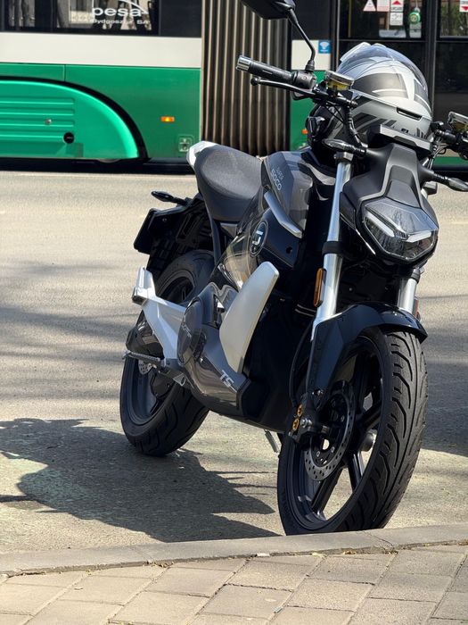 Motocicleta electrica Super Soco street hunter Ts