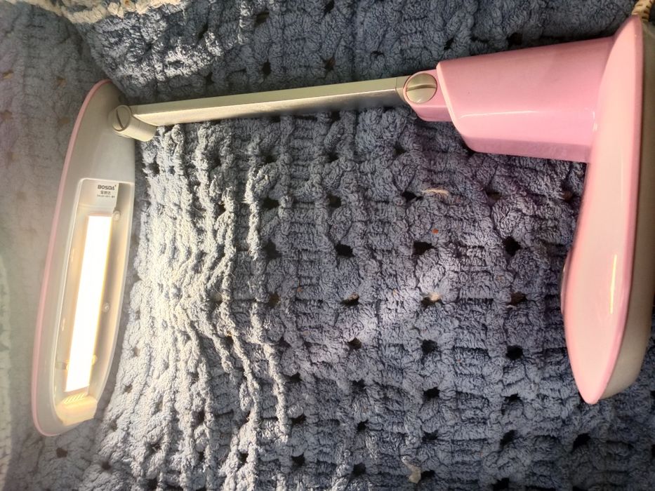 Настольная лампа