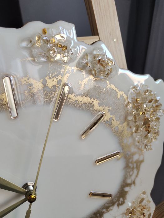 Продам настенные часы