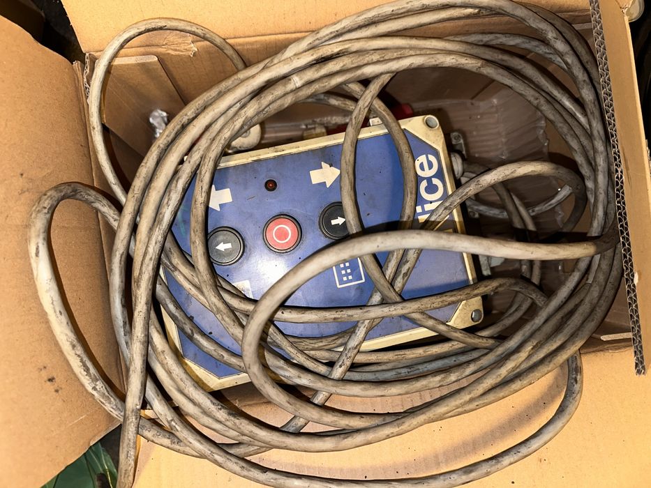 Vand motoare si panouri poarta automata industriala Nice Nice