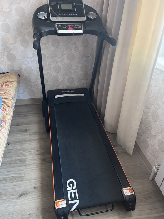 Беговая дорожка Genau