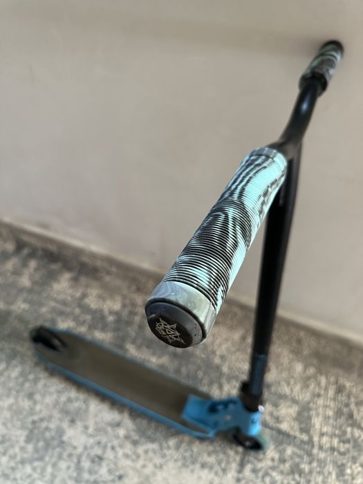 Трюковой самокат Longway Sumit