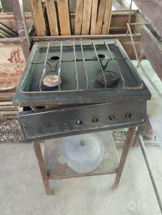 Продаётся газовые плиты.