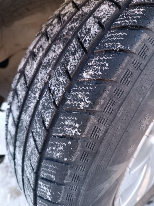 Шины 205*65*R15 RoadX - 2 шт.