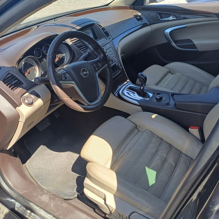 Опел инсигния 2.0 сдти 160кс АВТОМАТИК НА ЧАСТИ