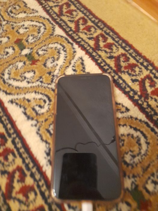 Айфон 11 сатылады