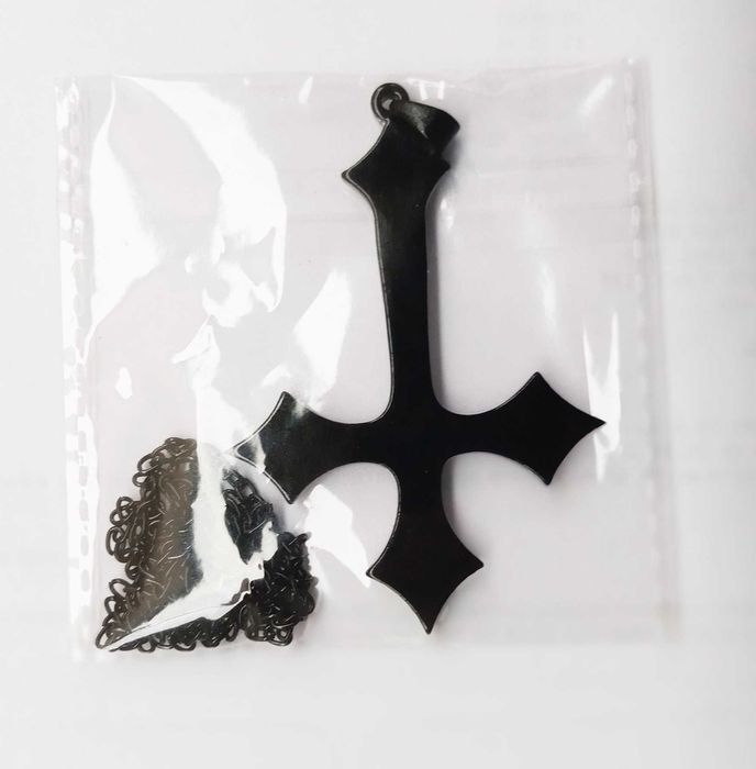 Готик и блек метъл аксесоари