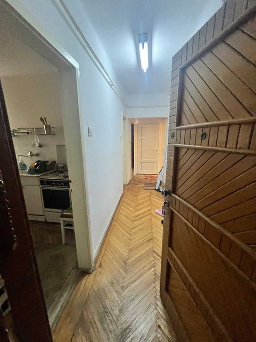 Apartament 2 camere decomandat,  Bloc din cărămidă,  Parter înalt, Zona OM, 2 boxe