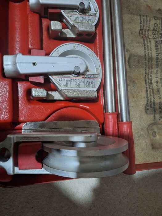 Presa manuala de indoit teava