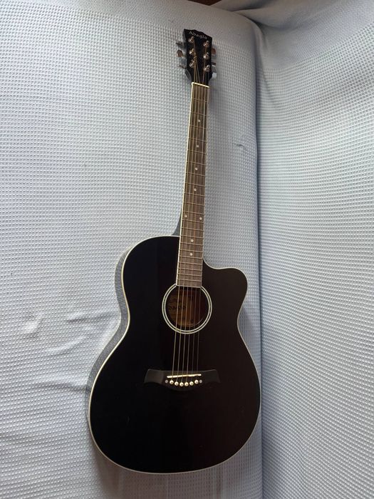 Гитара Adasio Акустическая + струны + чехол + каподастр