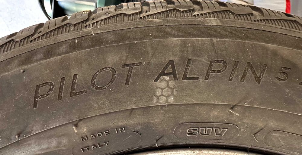 Set 4 Anvelope M+S 225/60 R18 Michelin Pilot Alpin 5 ZP Suv