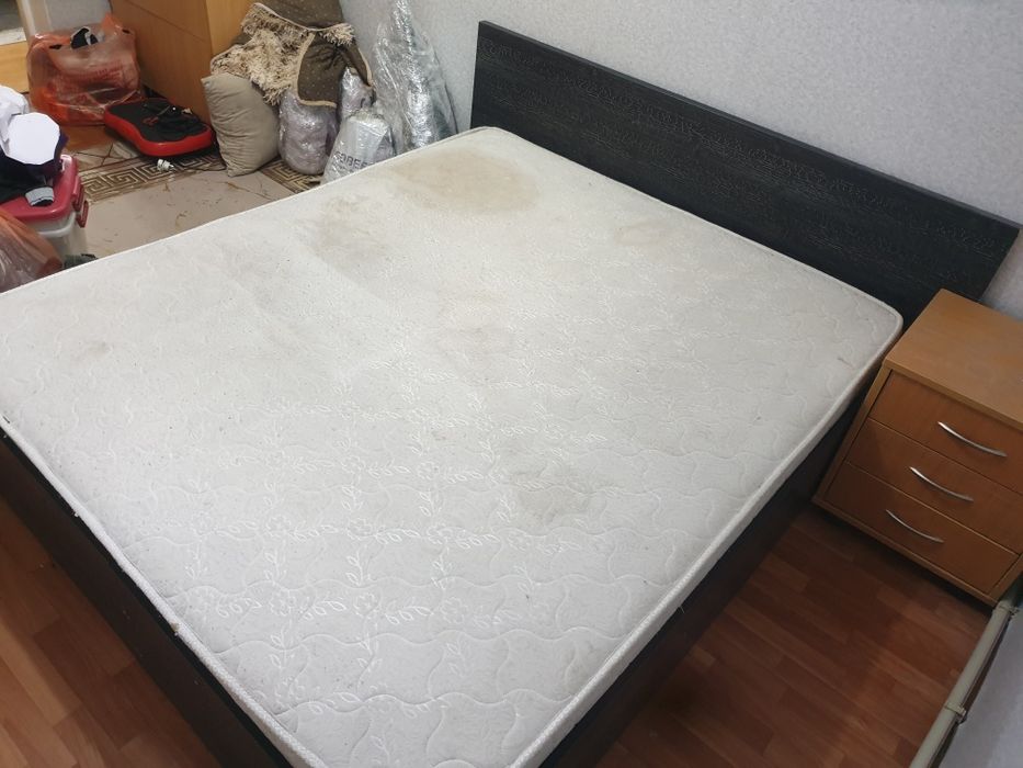 Продам кровать двуспальную