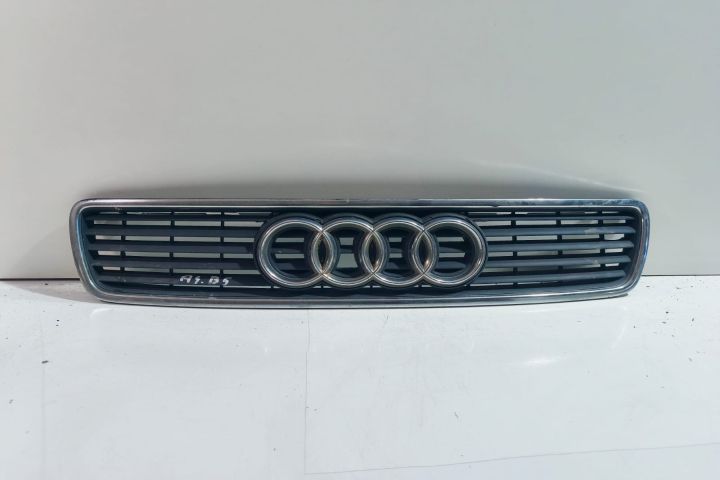 Grila capota 8D0853651B Audi A4 B5