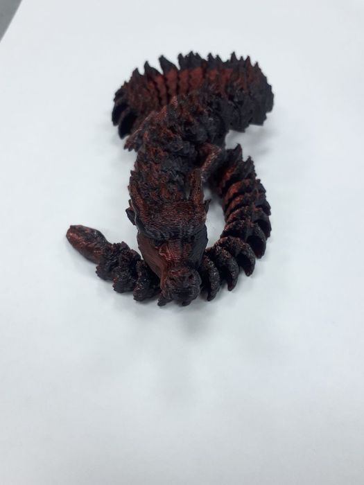 Ajoyib Ajdarho svuner