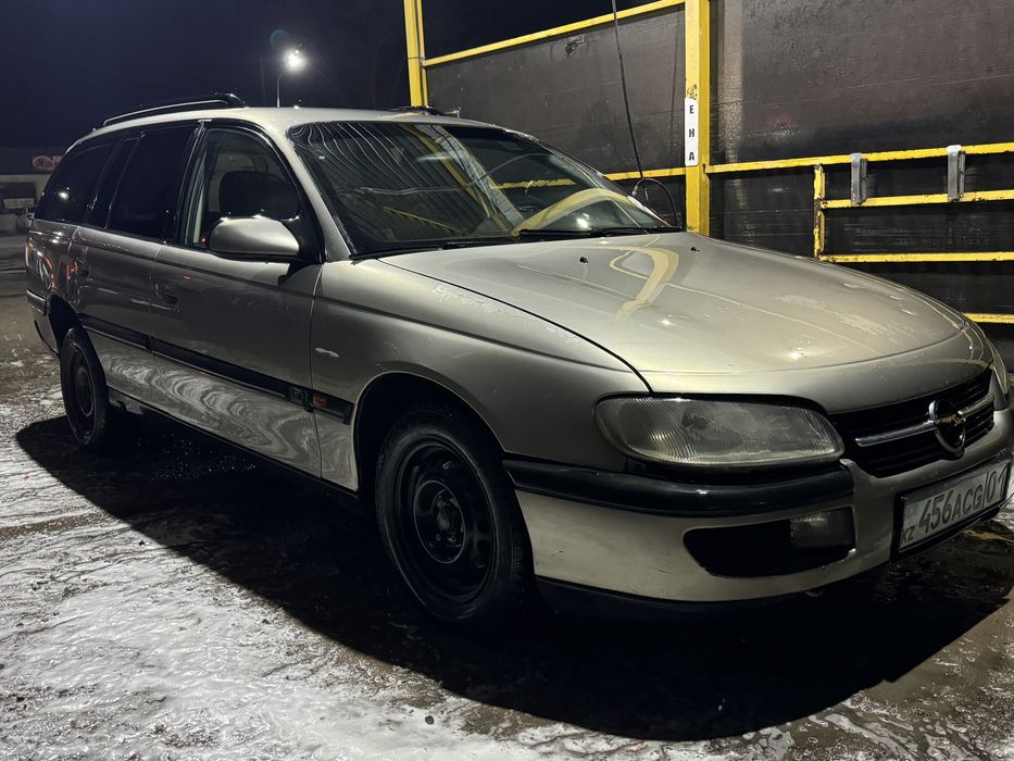 Опель Омега 1996 продам