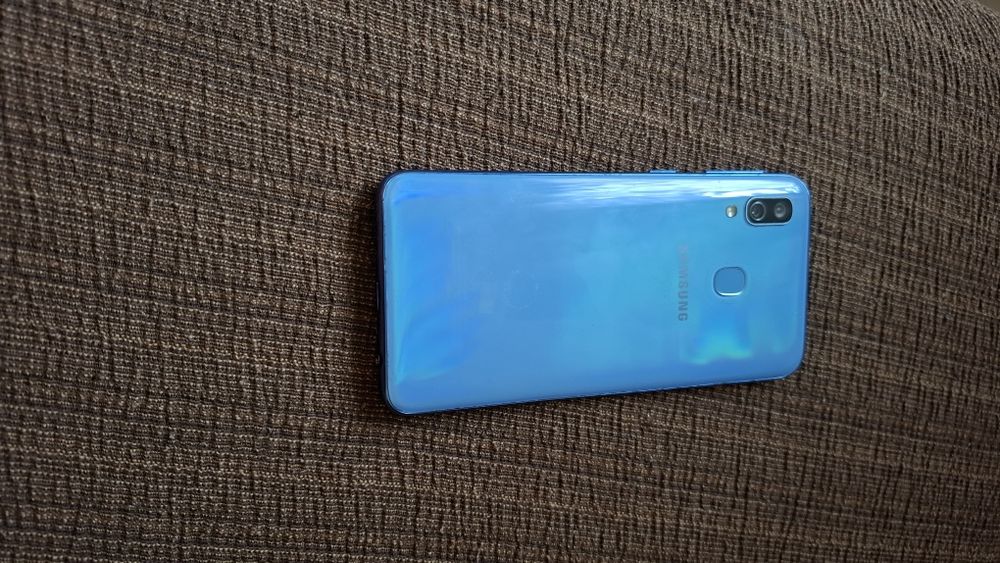 Самсунг а40 за части