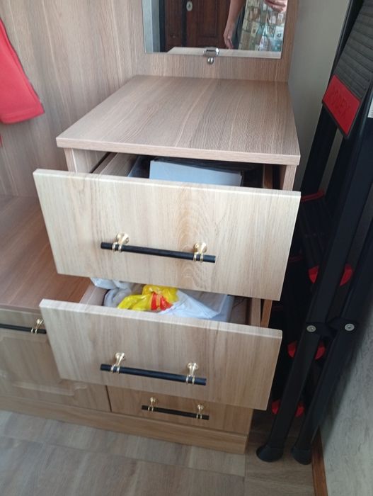 Шкаф для прихожей б/у