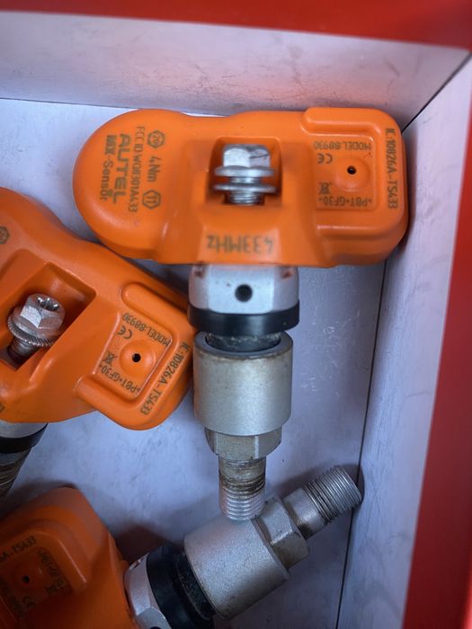 Дачици за налягане на въздуха на Гумите