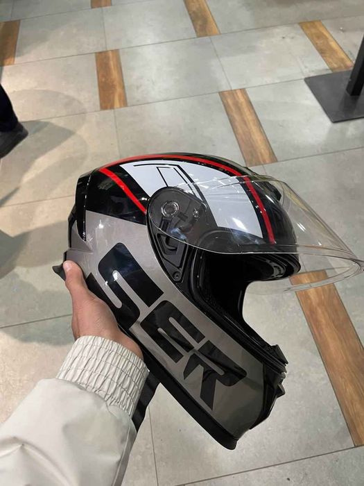 Мотошлем в отличном состоянии