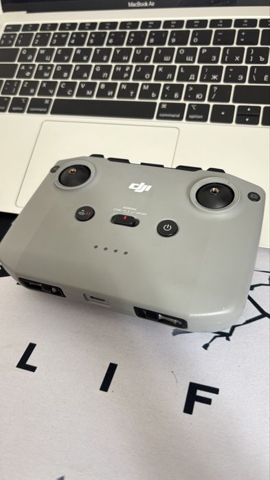 Продается пульт от дрона и сумка